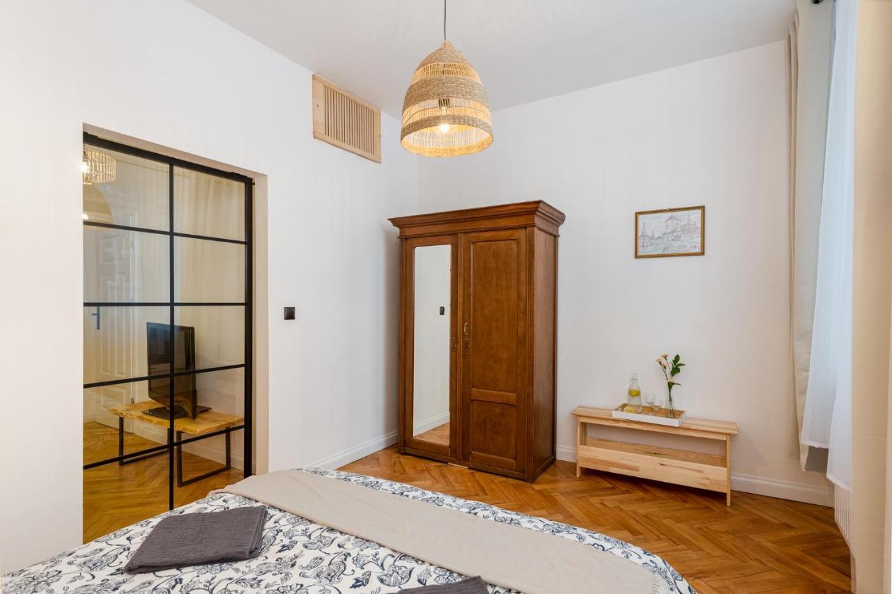 Charming Aparments In Perfect Location Apartment Krakow Bagian luar foto